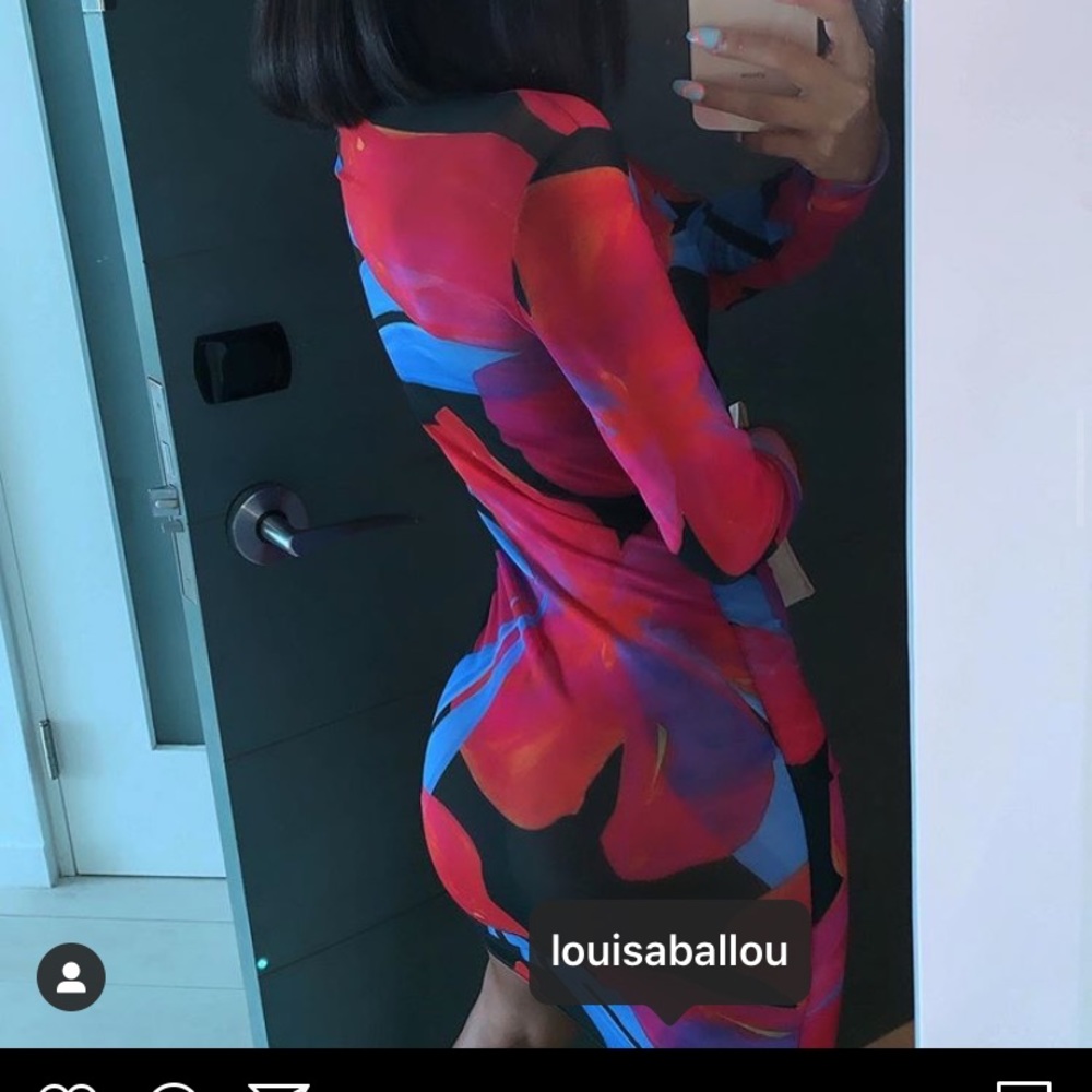 Designer - Picture 4 of 6